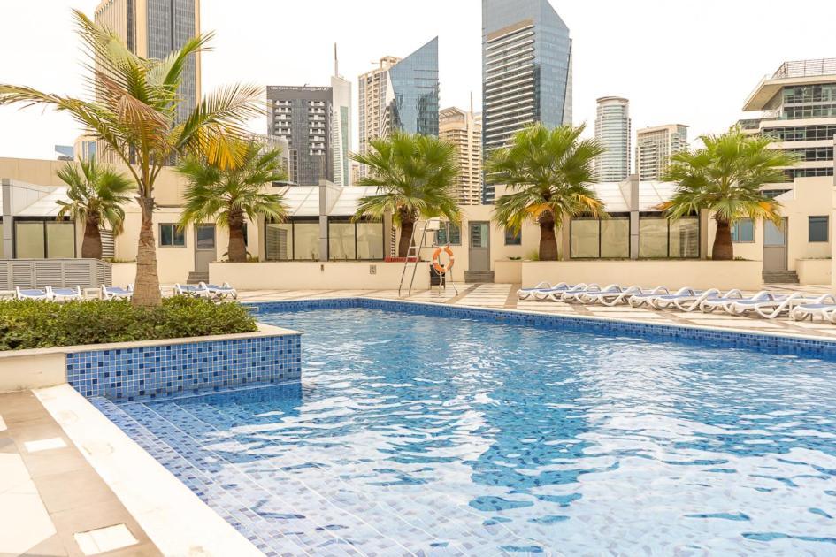 Higuests - Incredible At The Of Marina Apartment *